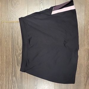 Tail Black Women's Tennis Skort with Pink Side Panel
